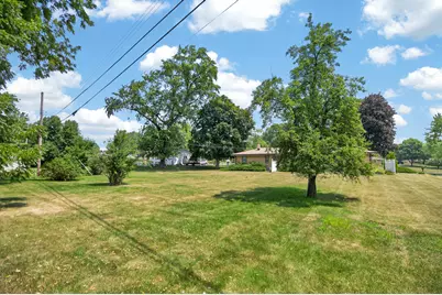 3915  Brook Ln, Brookfield, WI 53005 - Photo 33