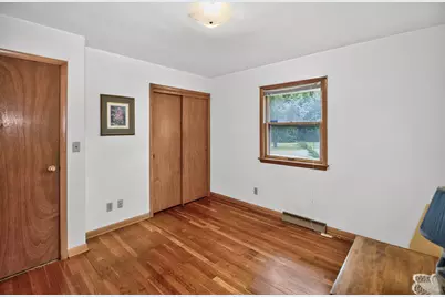 3915  Brook Ln, Brookfield, WI 53005 - Photo 17