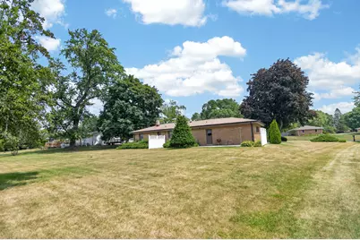 3915  Brook Ln, Brookfield, WI 53005 - Photo 35