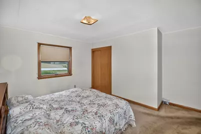 3915  Brook Ln, Brookfield, WI 53005 - Photo 15
