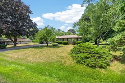 3915  Brook Ln, Brookfield, WI 53005 - Photo 37
