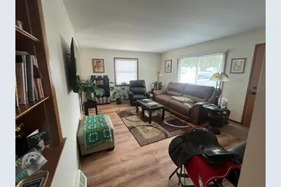 238  Lincoln Dr, West Bend, WI 53095 - Photo 9