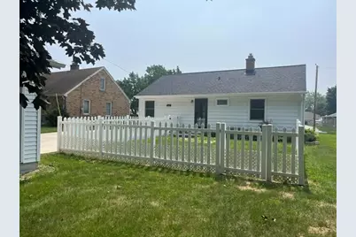 238  Lincoln Dr, West Bend, WI 53095 - Photo 7