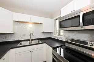 8030 N 94th St, Milwaukee, WI 53224 - Photo 13