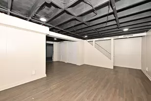 8030 N 94th St, Milwaukee, WI 53224 - Photo 25