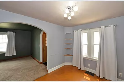 2906  Green St, Racine, WI 53402 - Photo 9