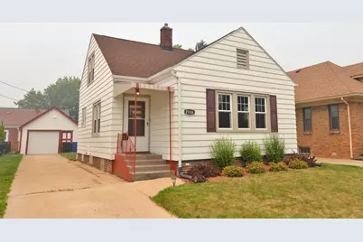 2906  Green St, Racine, WI 53402 - Photo 1