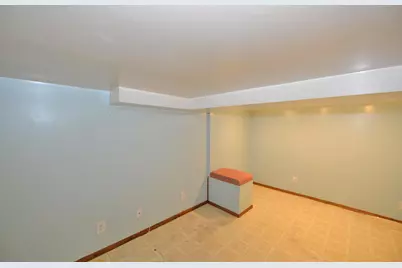 2906  Green St, Racine, WI 53402 - Photo 23