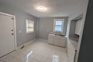 3026 S Hanson Ave, Milwaukee, WI 53207 - Photo 7