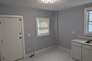 3026 S Hanson Ave, Milwaukee, WI 53207 - Photo 11