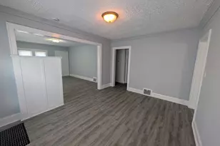 3026 S Hanson Ave, Milwaukee, WI 53207 - Photo 23