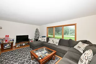 W154N8105 Elm Ln, Menomonee Falls, WI 53051 - Photo 3