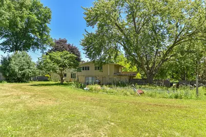 W154N8105  Elm Ln, Menomonee Falls, WI 53051 - Photo 23