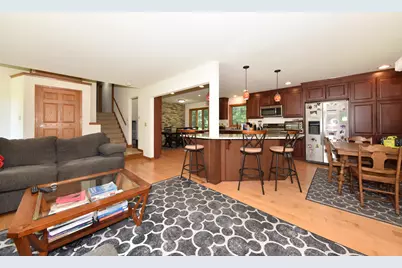 W154N8105  Elm Ln, Menomonee Falls, WI 53051 - Photo 5