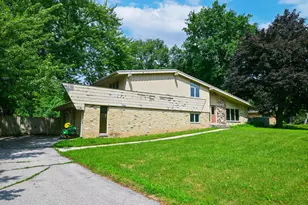 W154N8105 Elm Ln, Menomonee Falls, WI 53051 - Photo 39