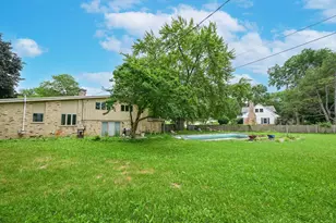 W154N8105 Elm Ln, Menomonee Falls, WI 53051 - Photo 35