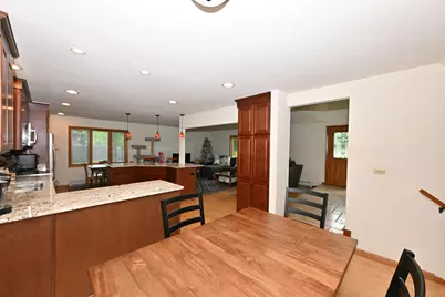 W154N8105  Elm Ln, Menomonee Falls, WI 53051 - Photo 9