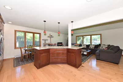 W154N8105  Elm Ln, Menomonee Falls, WI 53051 - Photo 7
