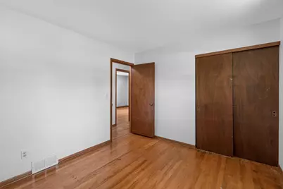5749  Debbie Ln, West Bend, WI 53095 - Photo 11
