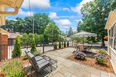 4400 N Wildwood Ave, Shorewood, WI 53211 - Photo 3