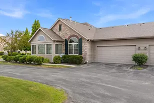 2301 E Sienna Way, Appleton, WI 54913 - Photo 3