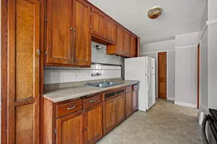 5437 N Bethmaur Ln, Glendale, WI 53209 - Photo 3