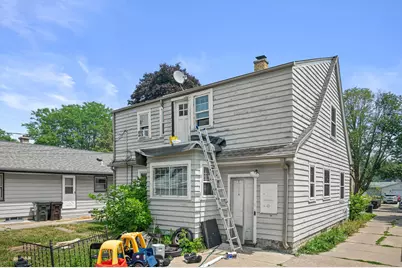 5437 N Bethmaur Ln, Glendale, WI 53209 - Photo 15
