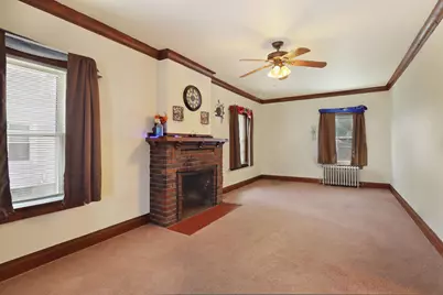 213 E Centralia St, Elkhorn, WI 53121 - Photo 3
