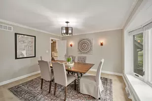 11115 N Wyngate Trace, Mequon, WI 53092 - Photo 9
