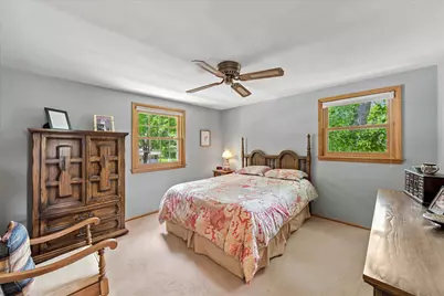 W66N394  Kennedy Ave, Cedarburg, WI 53012 - Photo 9