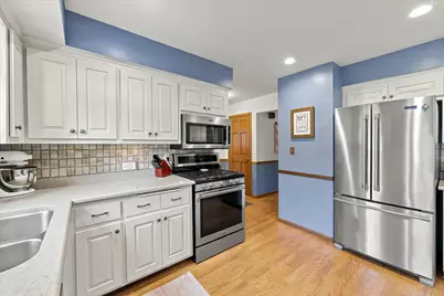 W66N394  Kennedy Ave, Cedarburg, WI 53012 - Photo 7