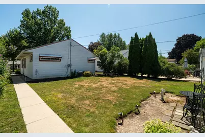 3239 S 54th St, Milwaukee, WI 53219 - Photo 23