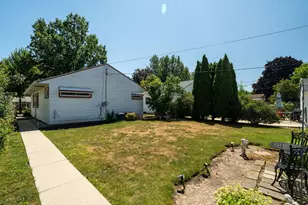 3239 S 54th St, Milwaukee, WI 53219 - Photo 23