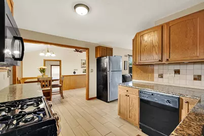 4336 S Pennsylvania Ave, Saint Francis, WI 53235 - Photo 11