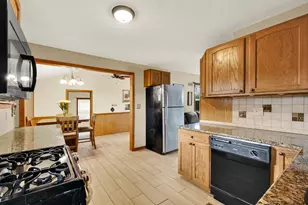 4336 S Pennsylvania Ave, Saint Francis, WI 53235 - Photo 11