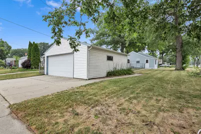 4336 S Pennsylvania Ave, Saint Francis, WI 53235 - Photo 27