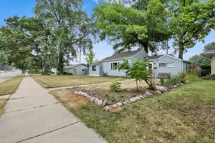 4336 S Pennsylvania Ave, Saint Francis, WI 53235 - Photo 3