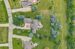 N33W33201 Maplewood Rd, Nashotah, WI 53058 - Photo 61