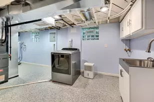 2202 S 68th St, West Allis, WI 53219 - Photo 23