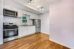 2202 S 68th St, West Allis, WI 53219 - Photo 13