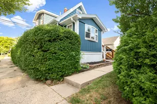 2202 S 68th St, West Allis, WI 53219 - Photo 3