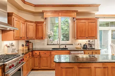 21100  Chancery Ct, Brookfield, WI 53045 - Photo 15