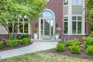 21100 Chancery Ct, Brookfield, WI 53045 - Photo 3