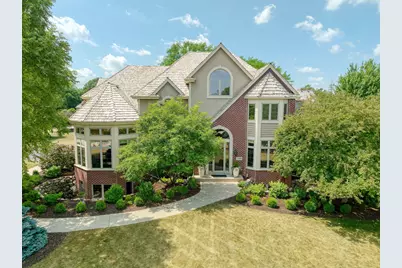 21100  Chancery Ct, Brookfield, WI 53045 - Photo 1
