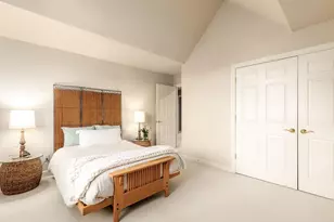 21100 Chancery Ct, Brookfield, WI 53045 - Photo 33