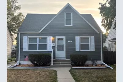 3143 N 89th St, Milwaukee, WI 53222 - Photo 1