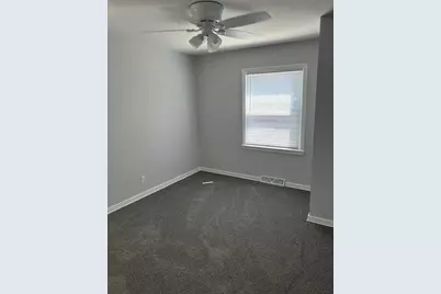 3143 N 89th St, Milwaukee, WI 53222 - Photo 7