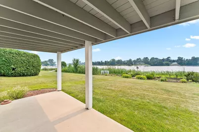 1621  Blue Heron Dr, Two Rivers, WI 54241 - Photo 11