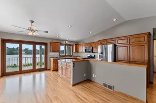 1621 Blue Heron Dr, Two Rivers, WI 54241 - Photo 25