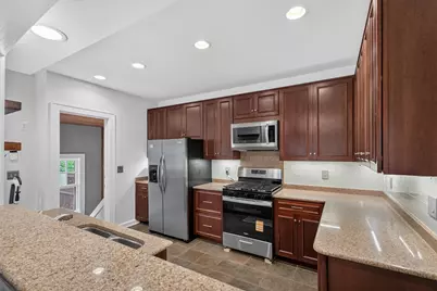 2976 N Cramer St, Milwaukee, WI 53211 - Photo 13